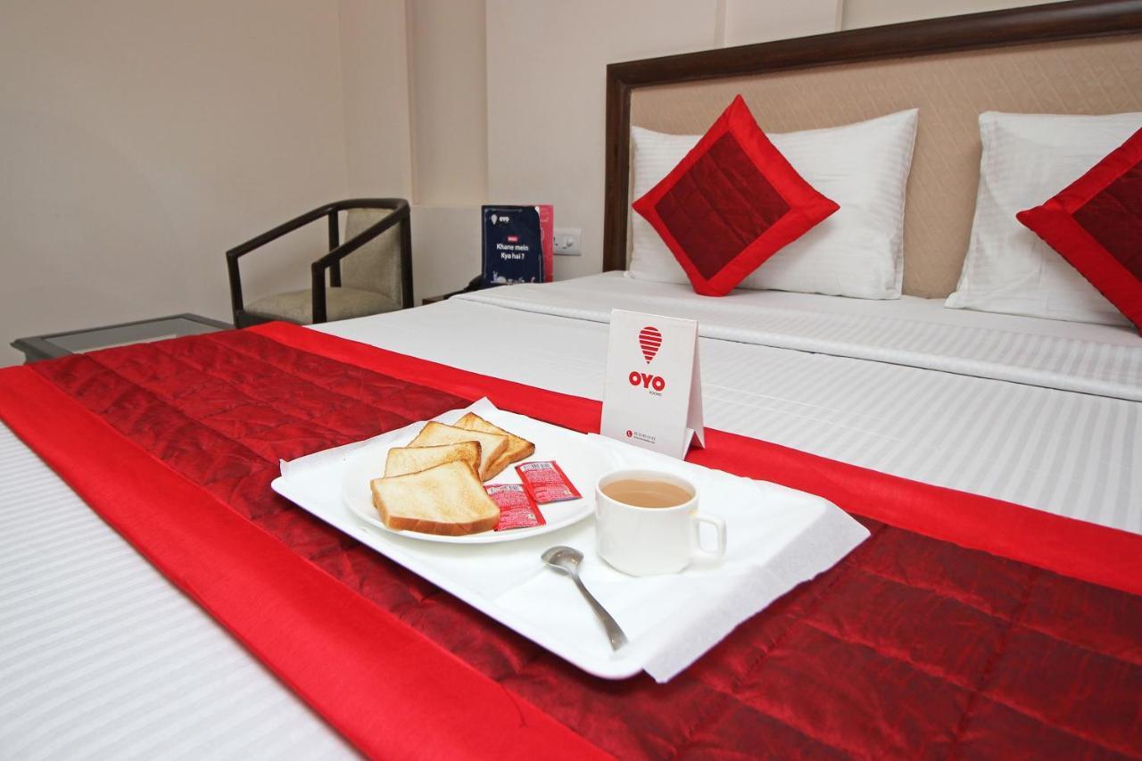 Oyo Hotel Blu Pebbles Near Delhi Airport Нью-Дели Экстерьер фото